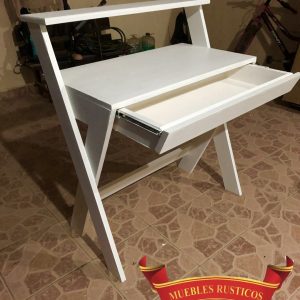 ESCRITORIO MINIMALISTA, DOBLE NIVEL.