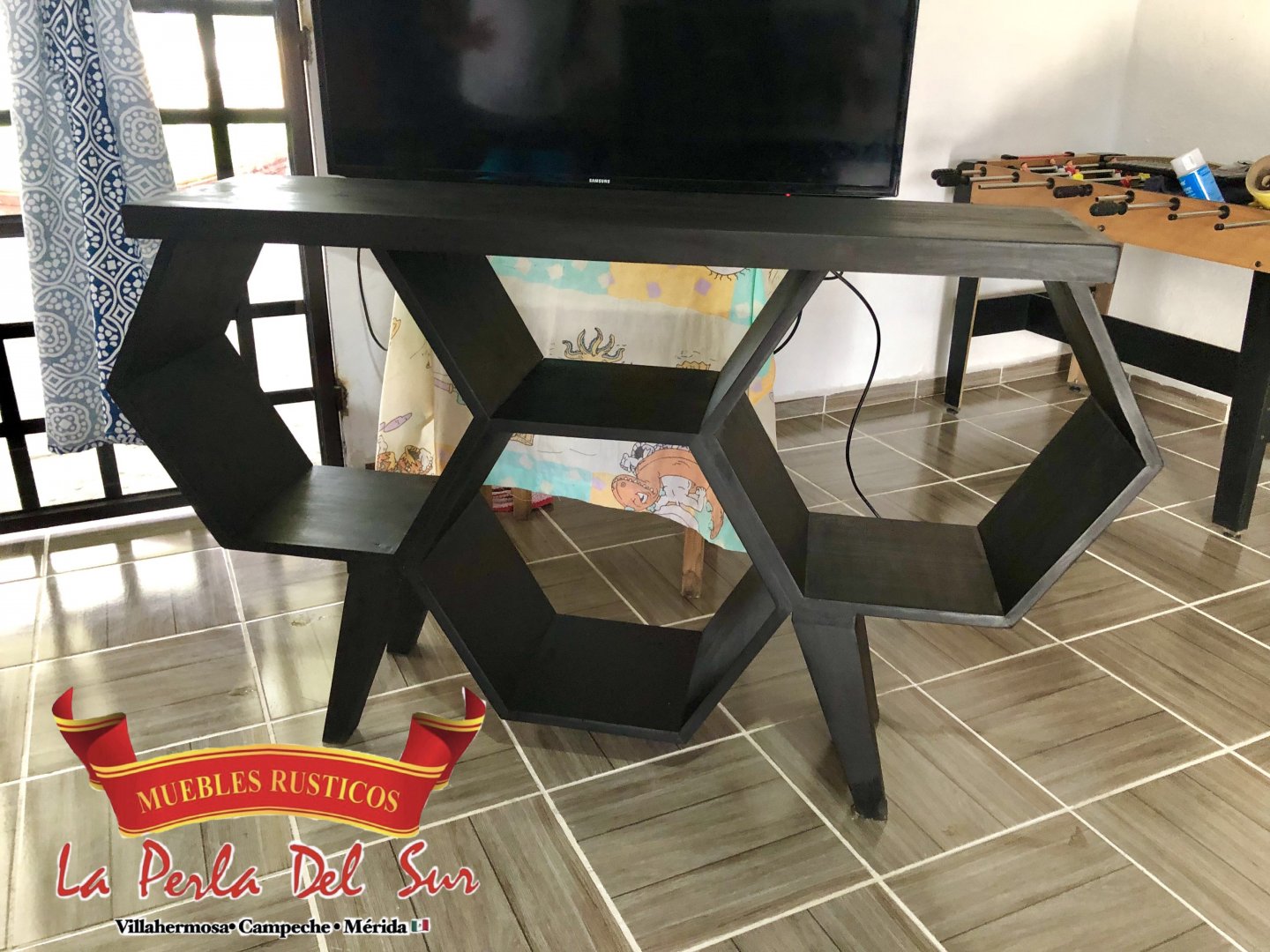 PORTA TV HEXAGONAL