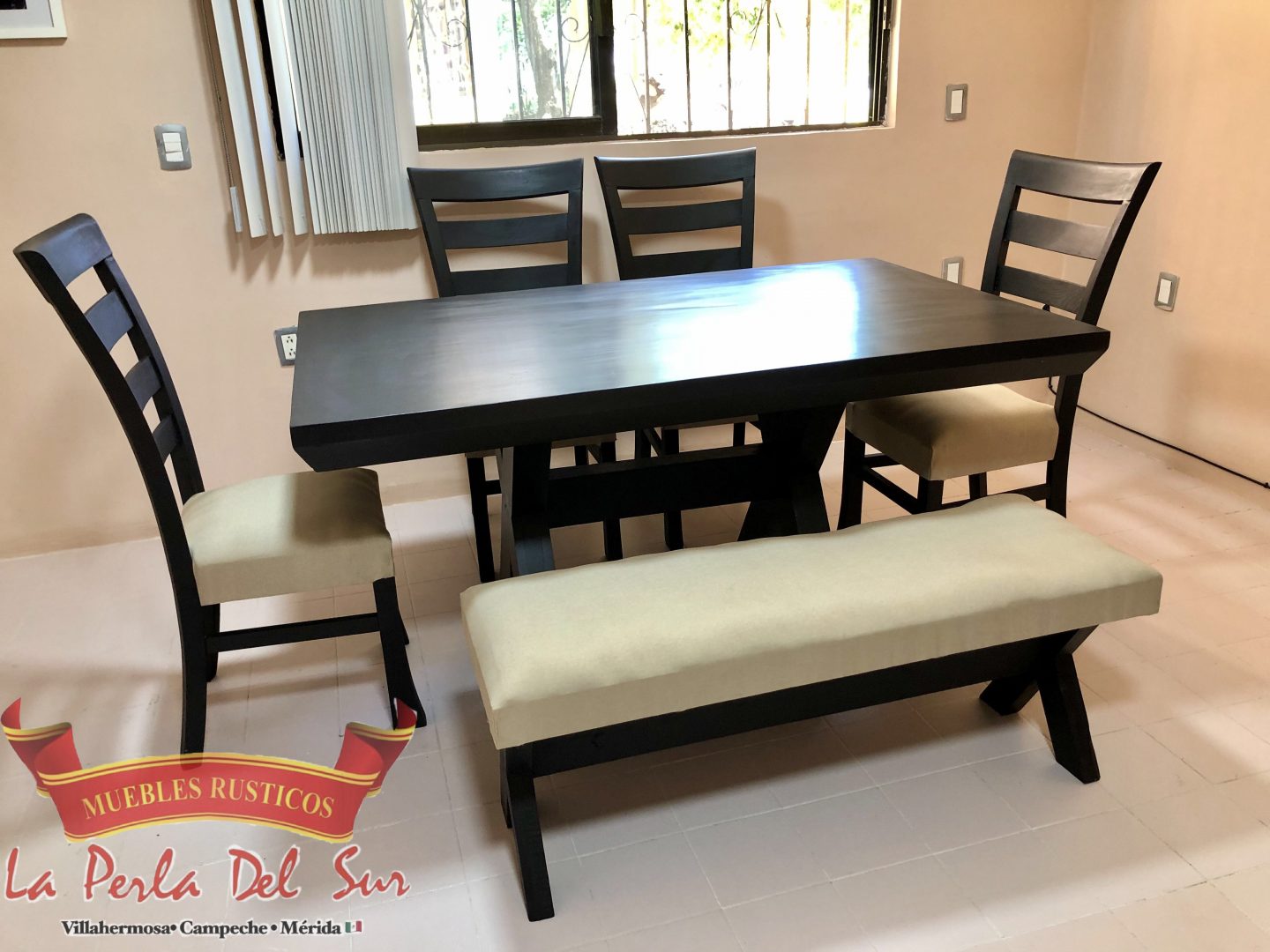 COMEDOR 6 SILLAS MODELO "CRUZETA"